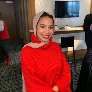 Meet your Posher, Hoda